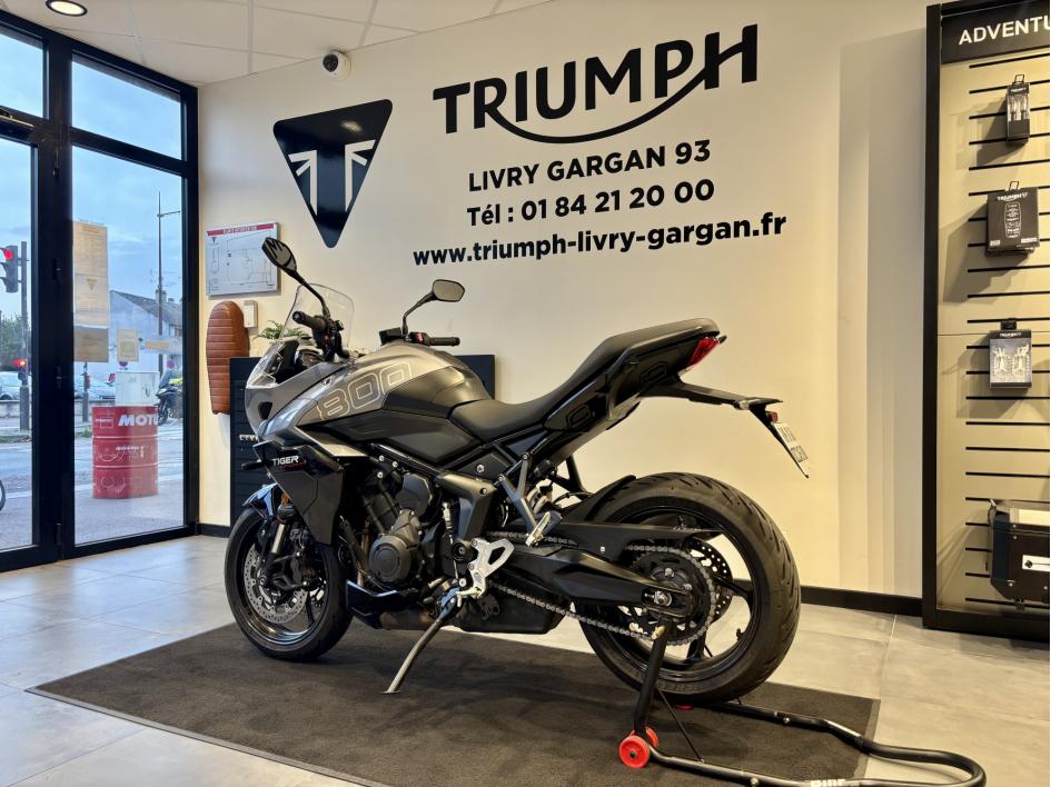 TRIUMPH TIGER 800