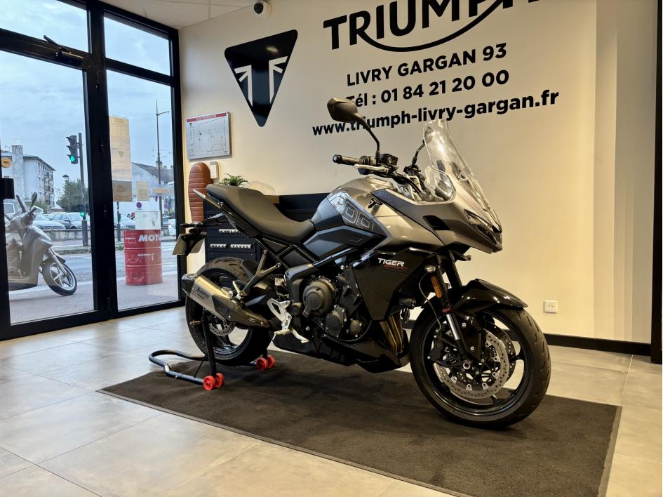 TRIUMPH TIGER 800
