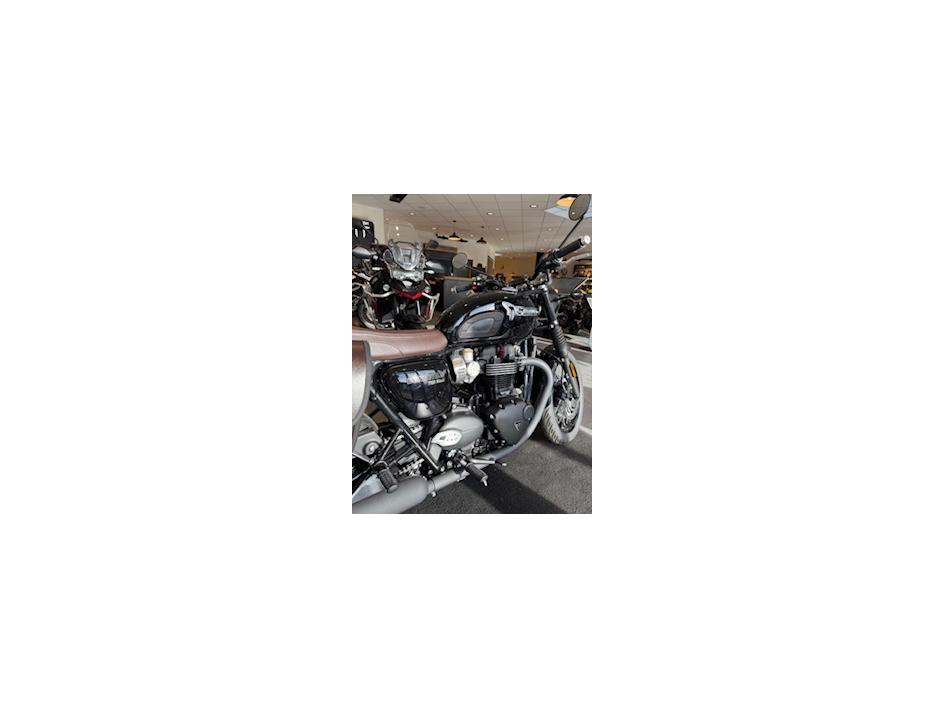 Triumph Bonneville T120 Black – Jet Black – 2025 – 1ère main