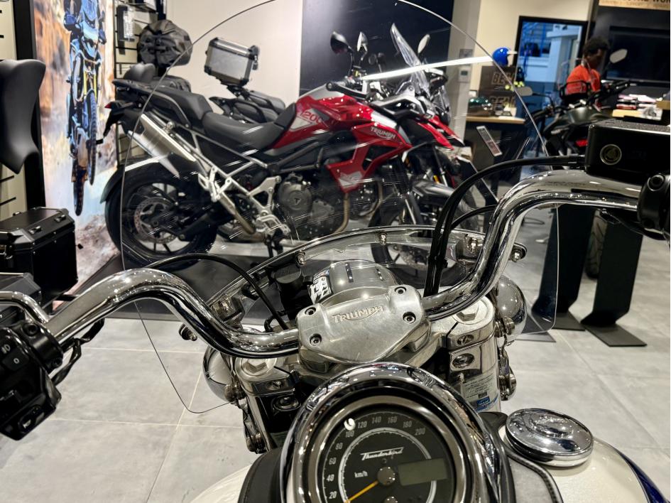 TRIUMPH THUNDERBIRD 1700 LT ABS