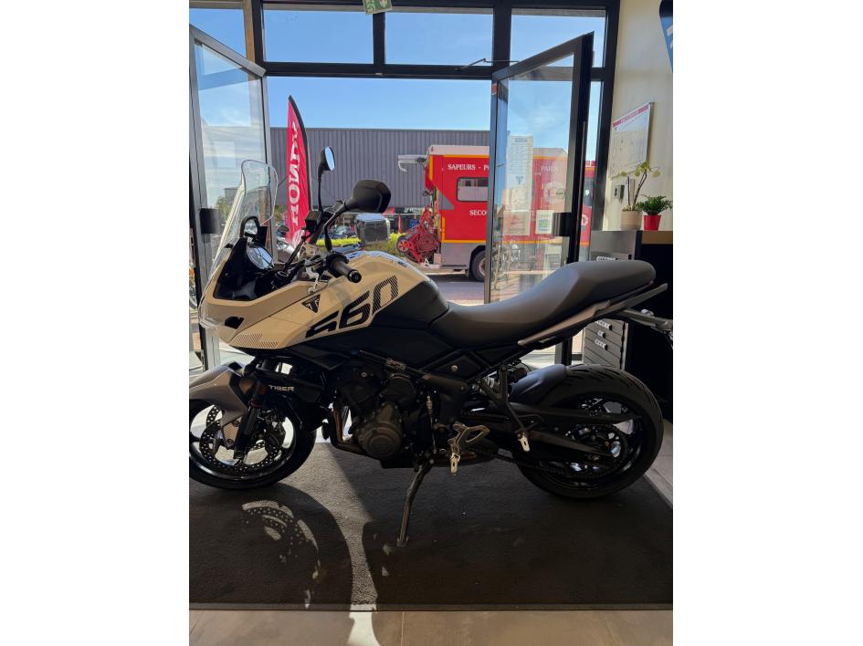 Triumph Tiger Sport 660 – Blanc Crystal – 2025 – 1ère main
