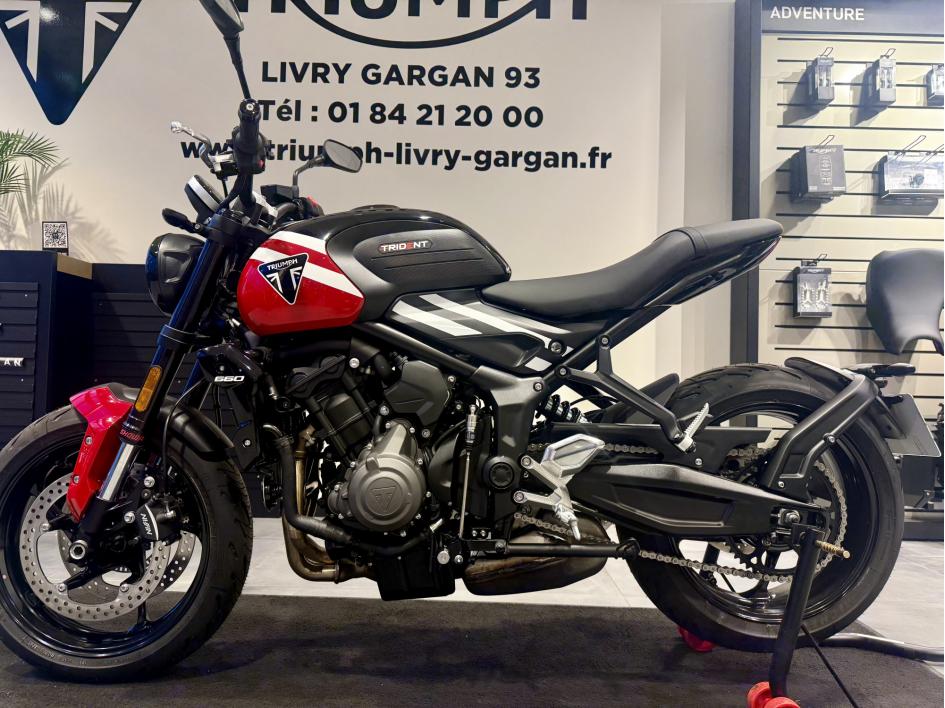 TRIUMPH TRIDENT 660