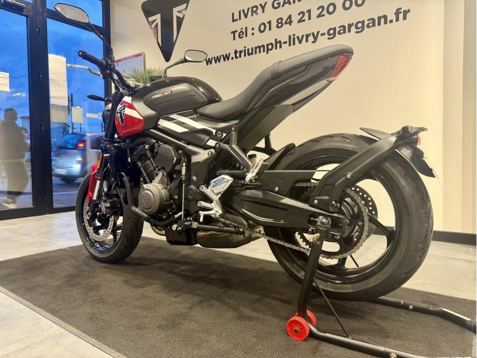 TRIUMPH TRIDENT 660
