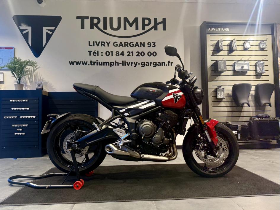 TRIUMPH TRIDENT 660