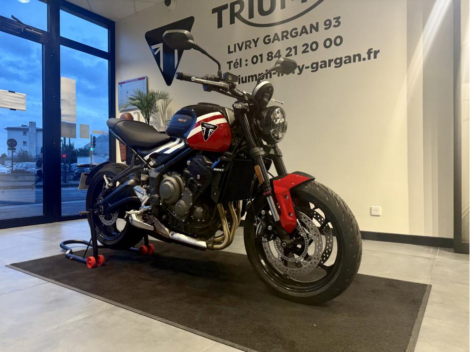 TRIUMPH TRIDENT 660