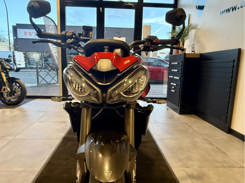 TRIUMPH STREET TRIPLE 765 RS