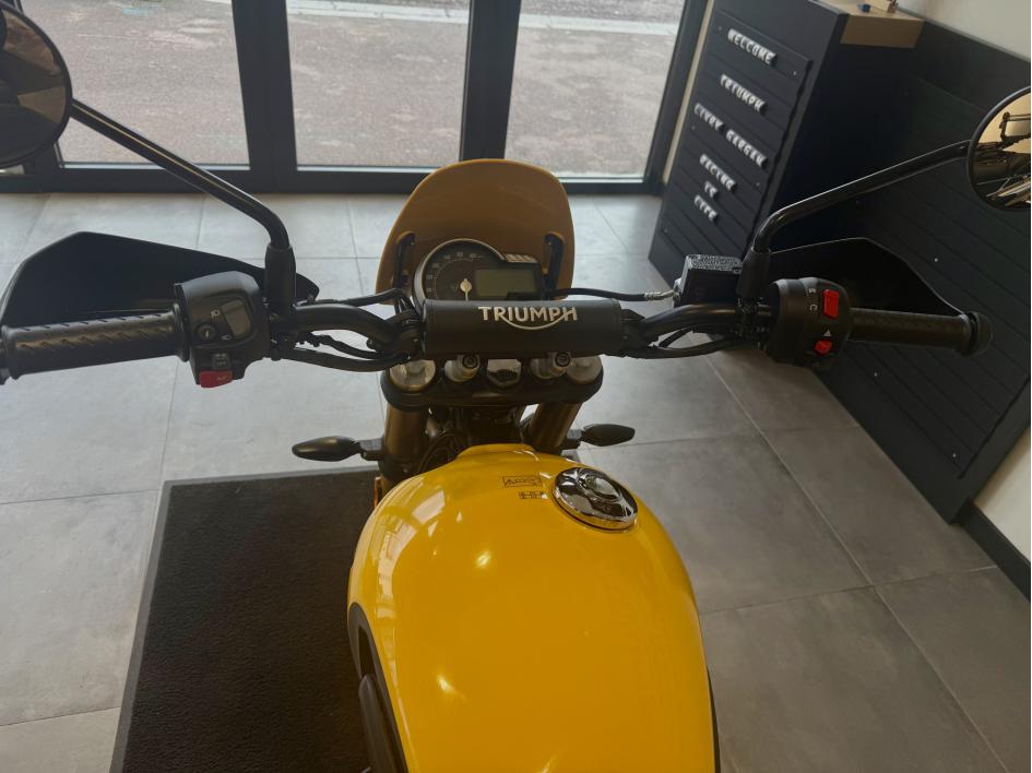 TRIUMPH Scrambler 400 XC