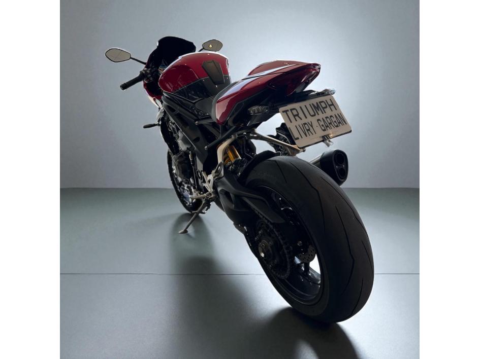 Triumph Speed Triple 1200 RR – Rouge – 2023 – 12 548 km – Superbe état