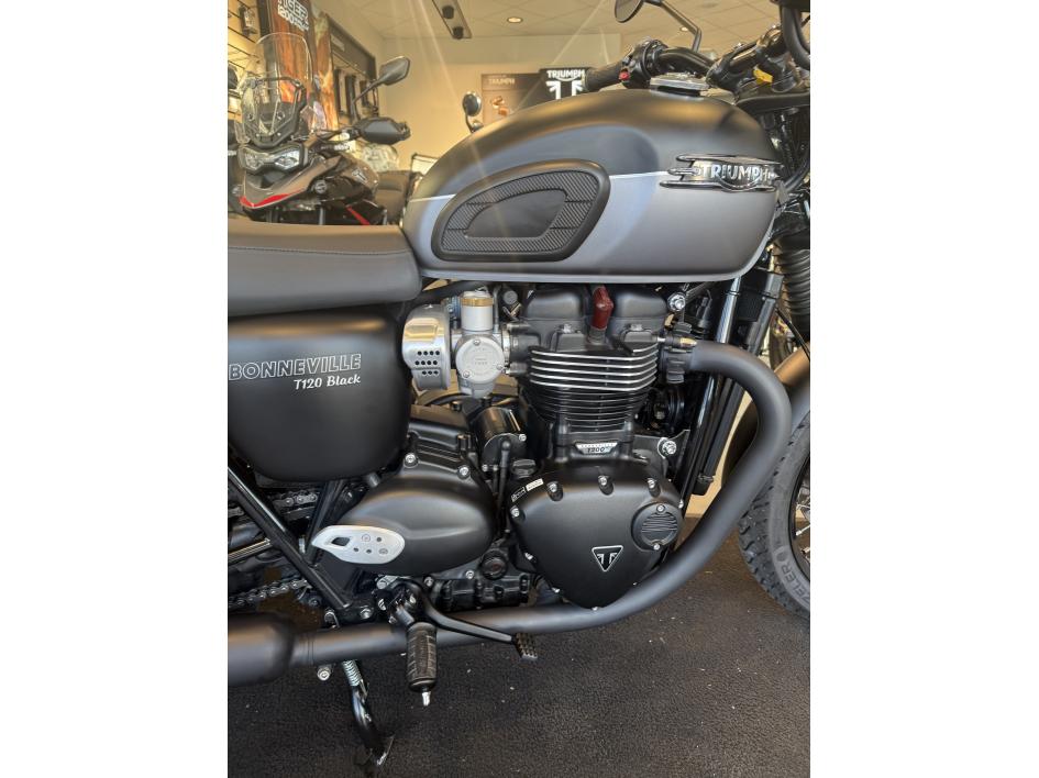 Triumph Bonneville T120 Black – 2022 – 7 070 km