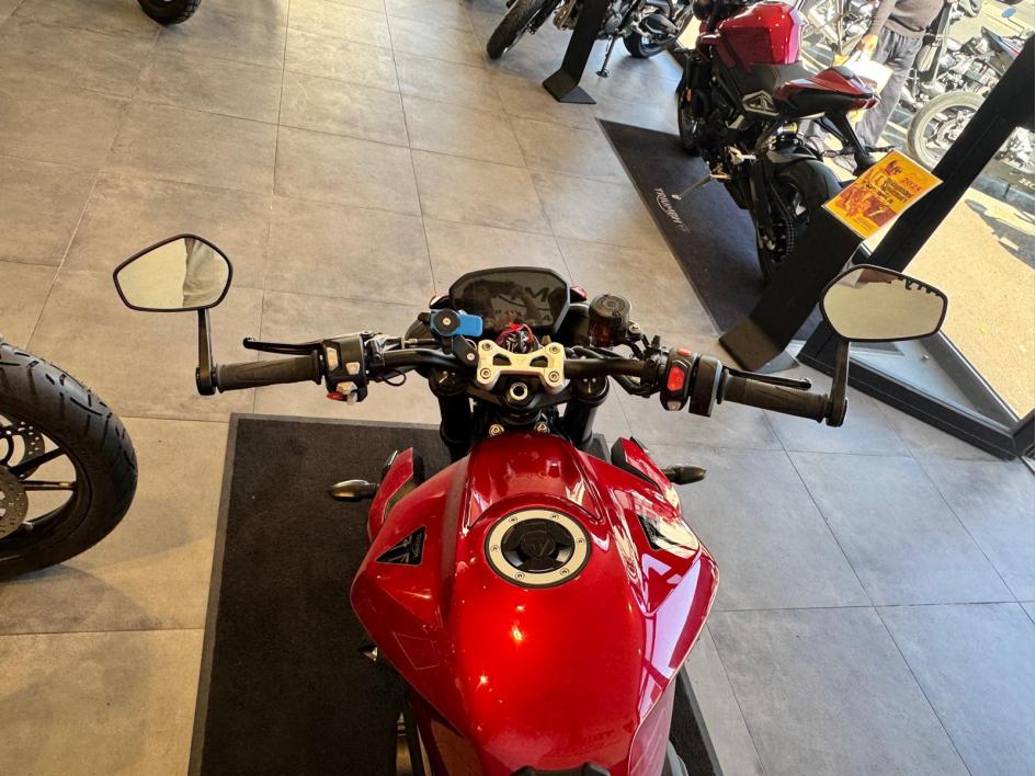 TRIUMPH STREET TRIPLE 765 RS
