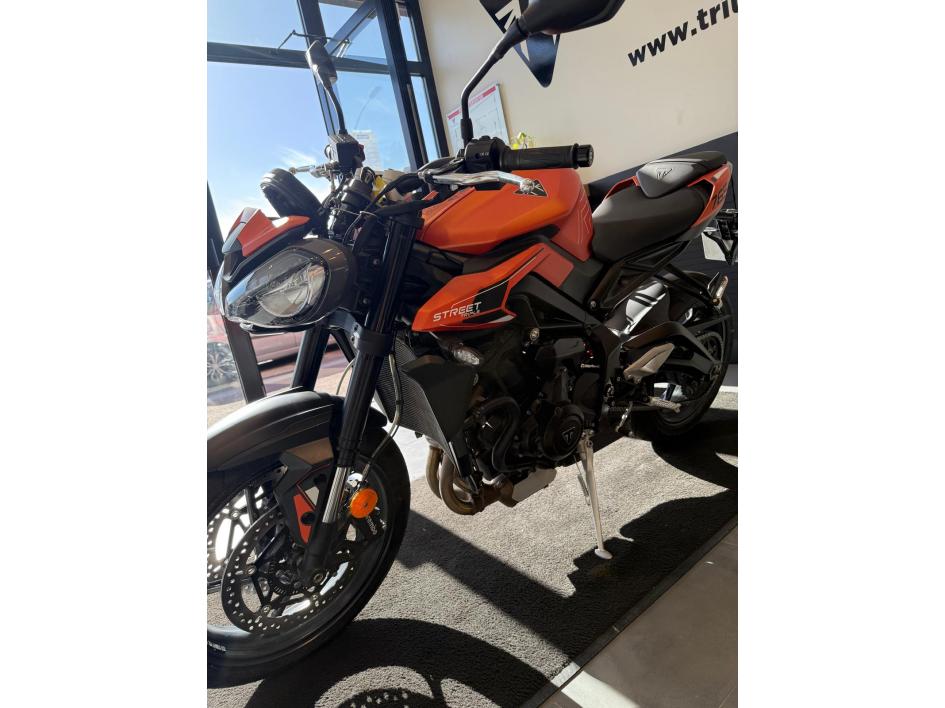 Triumph Street Triple 765 R – Matt Baja Orange – 2025 – 1ère main