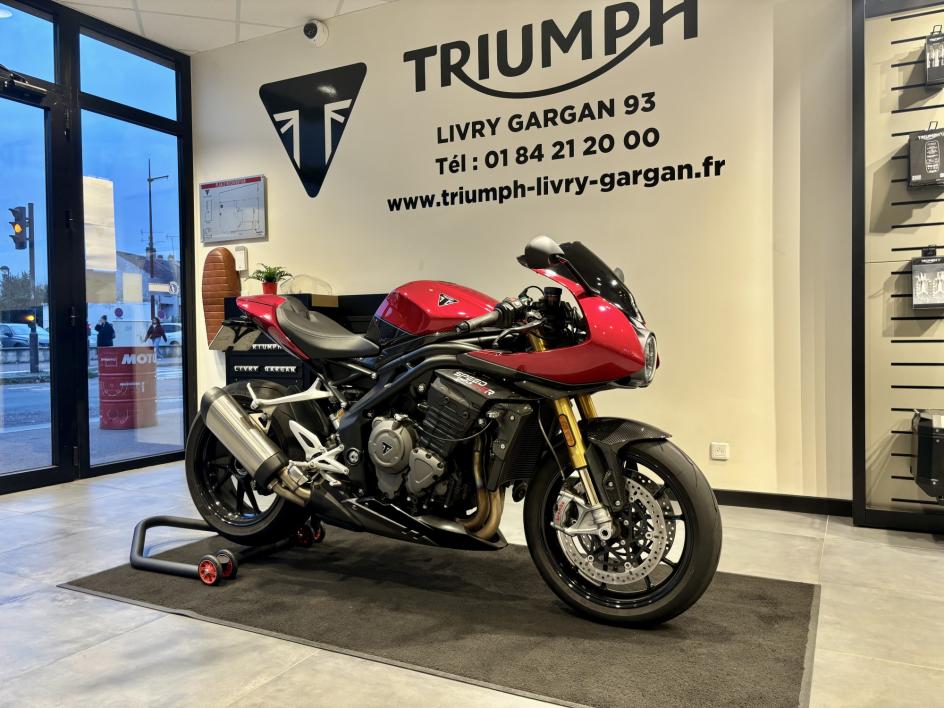 TRIUMPH SPEED TRIPLE 1200 RR