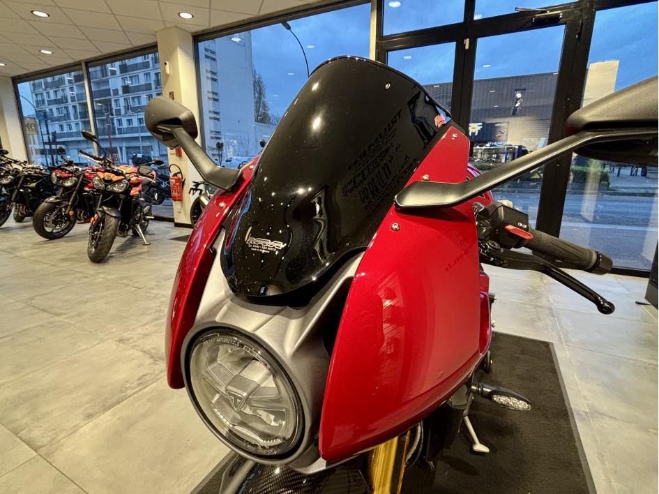 TRIUMPH SPEED TRIPLE 1200 RR