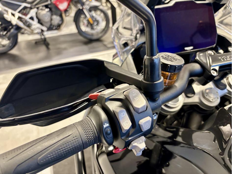 TRIUMPH TIGER 1200 GT PRO