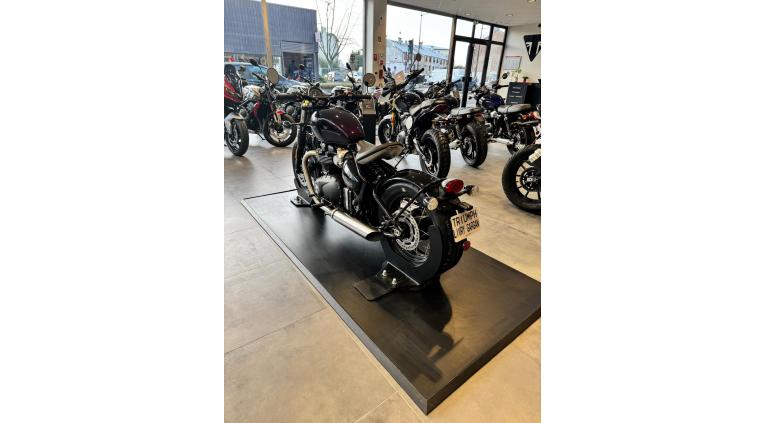 TRIUMPH Bonneville Bobber 1200