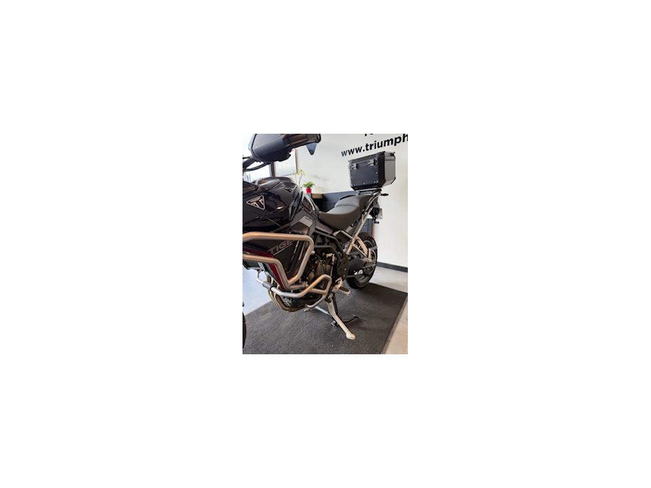 Triumph Tiger 900 GT Pro – Sapphire Black – 2025 – 1ère main