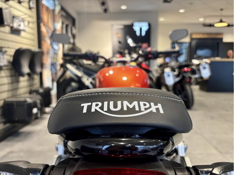 TRIUMPH SPEED TWIN 1200
