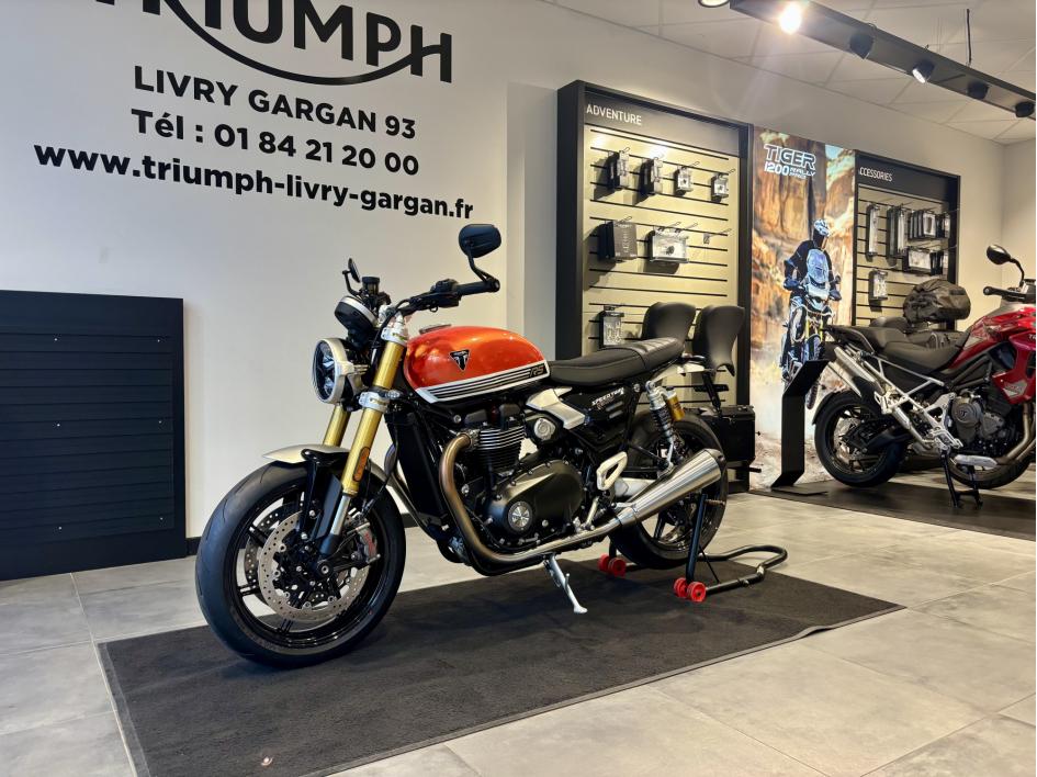 TRIUMPH SPEED TWIN 1200