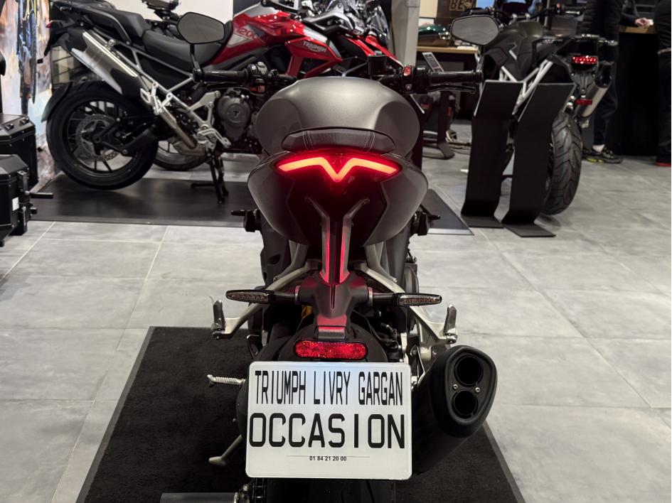 TRIUMPH SPEED TRIPLE 1200 RS