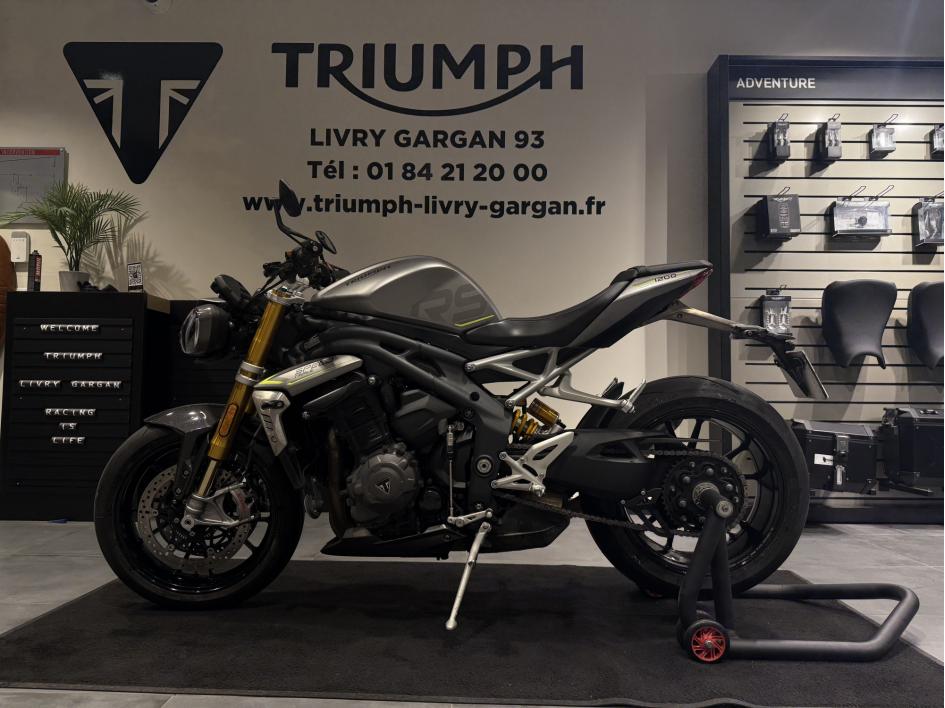 TRIUMPH SPEED TRIPLE 1200 RS
