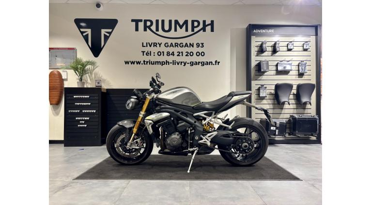 TRIUMPH SPEED TRIPLE 1200 RS