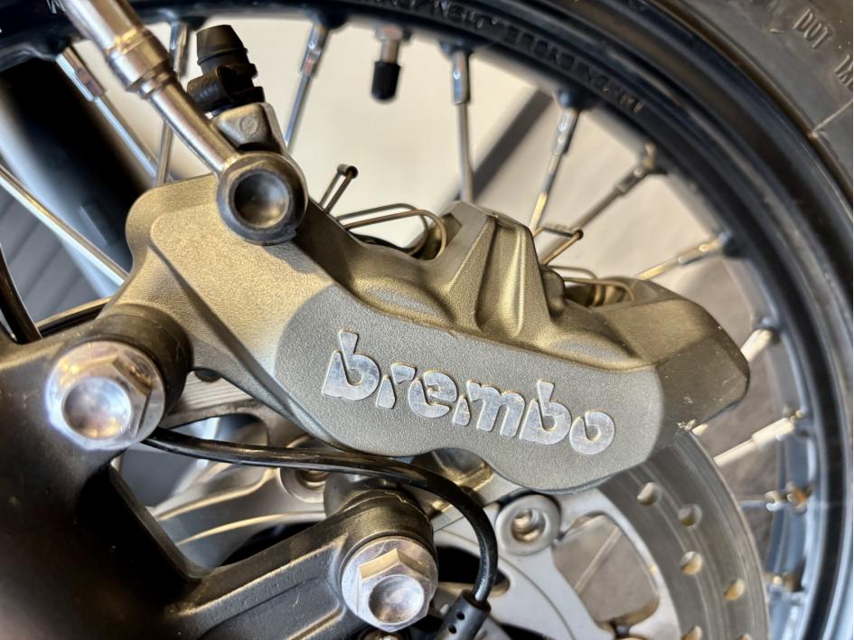 TRIUMPH SCRAMBLER 900